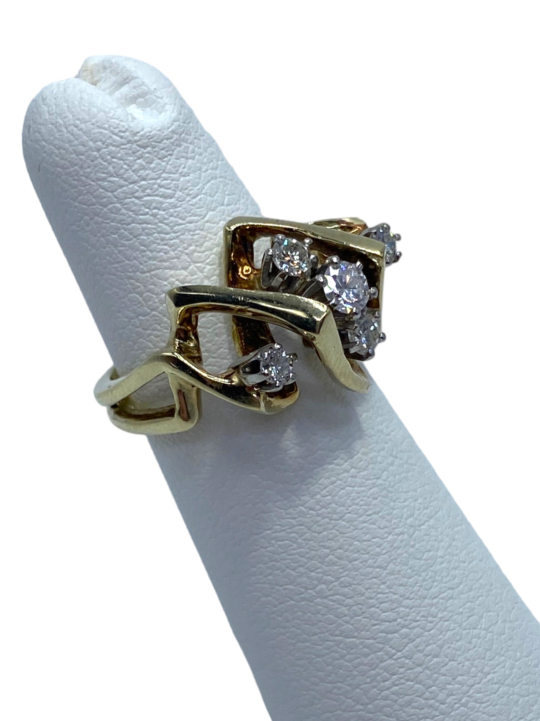 14k Craggy Diamond Ring