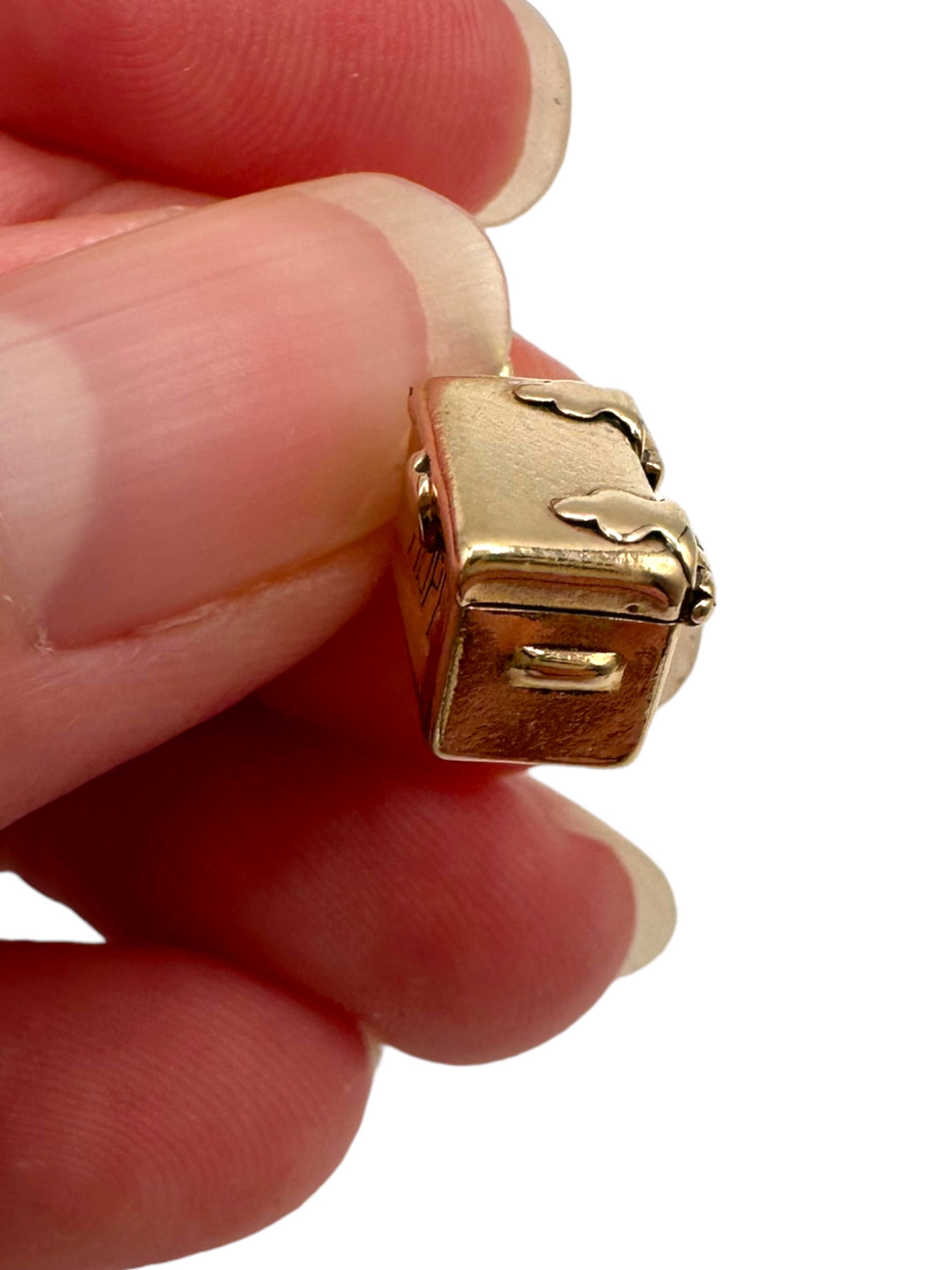 14k Hope Chest Charm