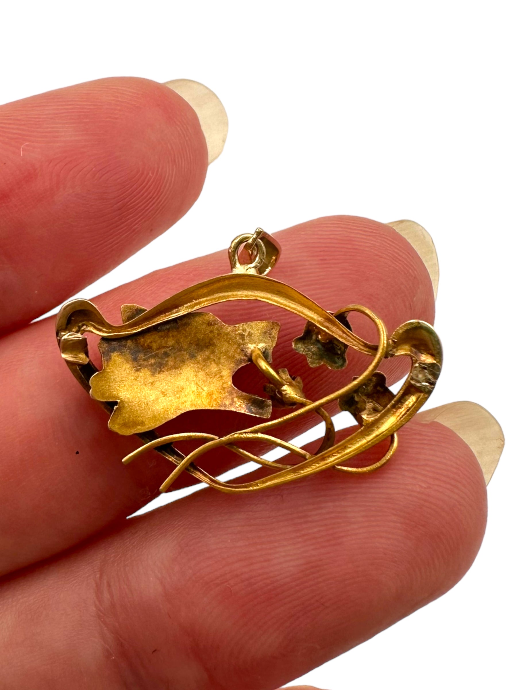14k Art Nouveau Wolf Pendant