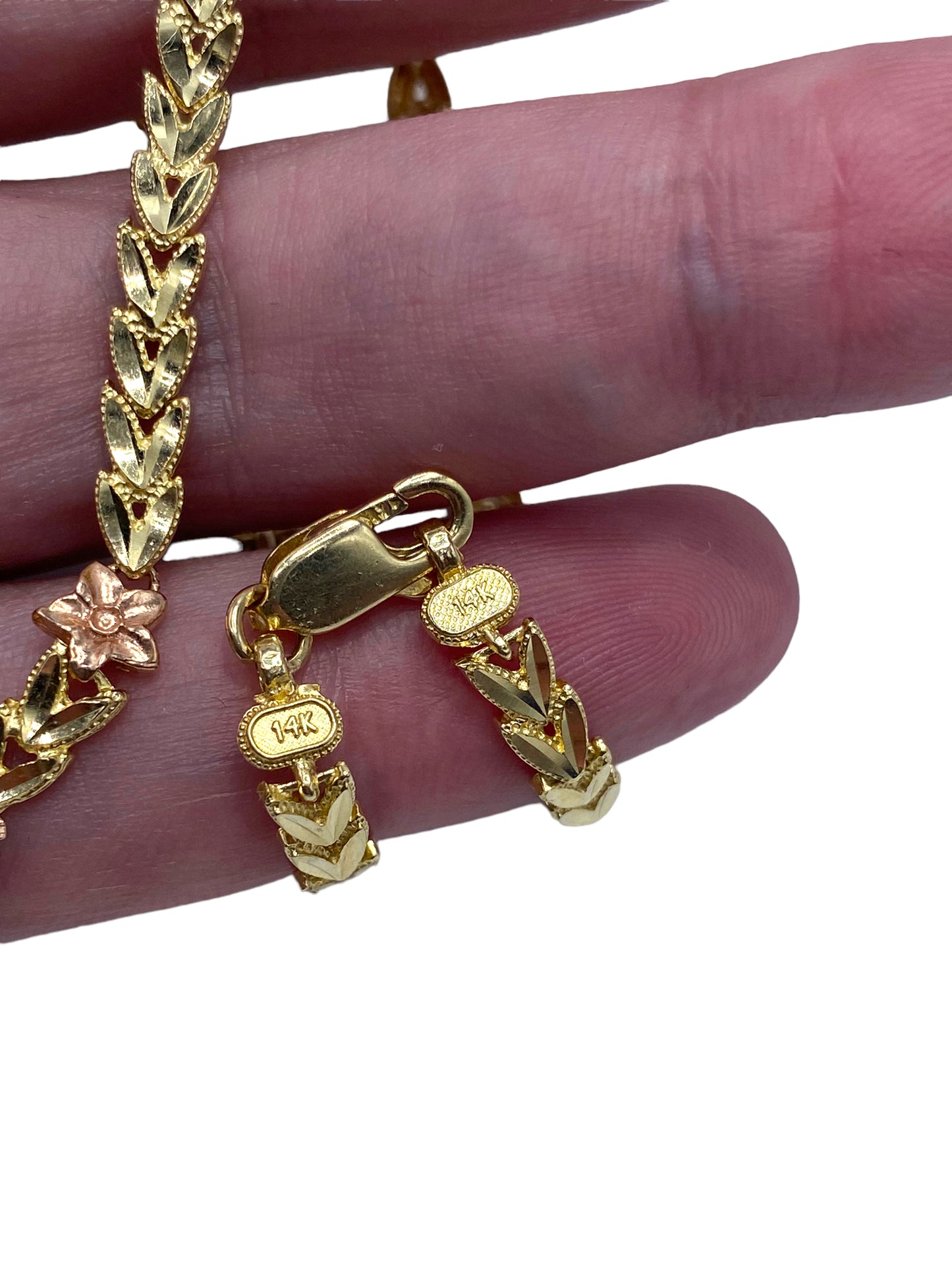14k Two-Tone Flower Necklace