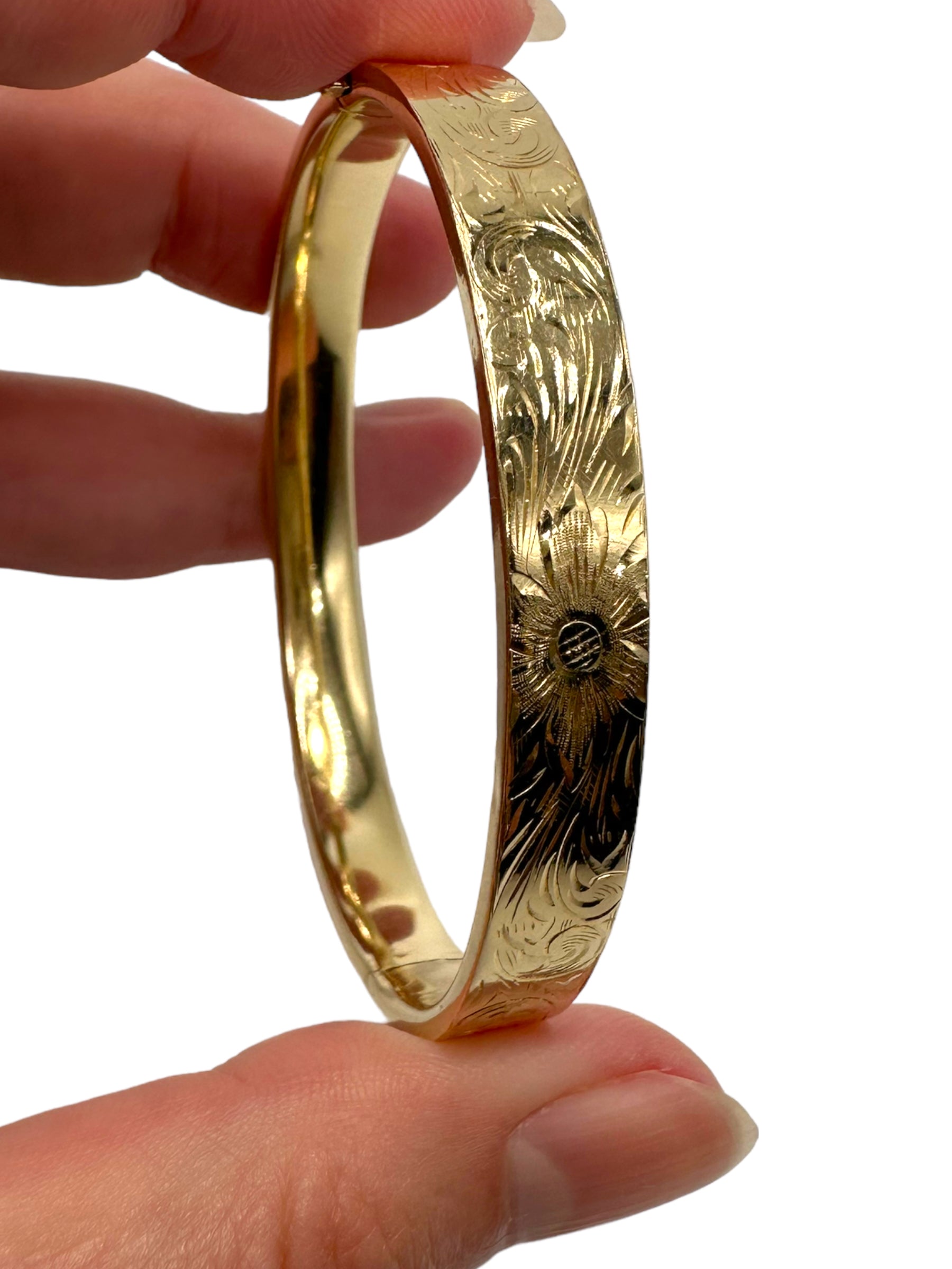 14k Flower Etched Bangle Bracelet