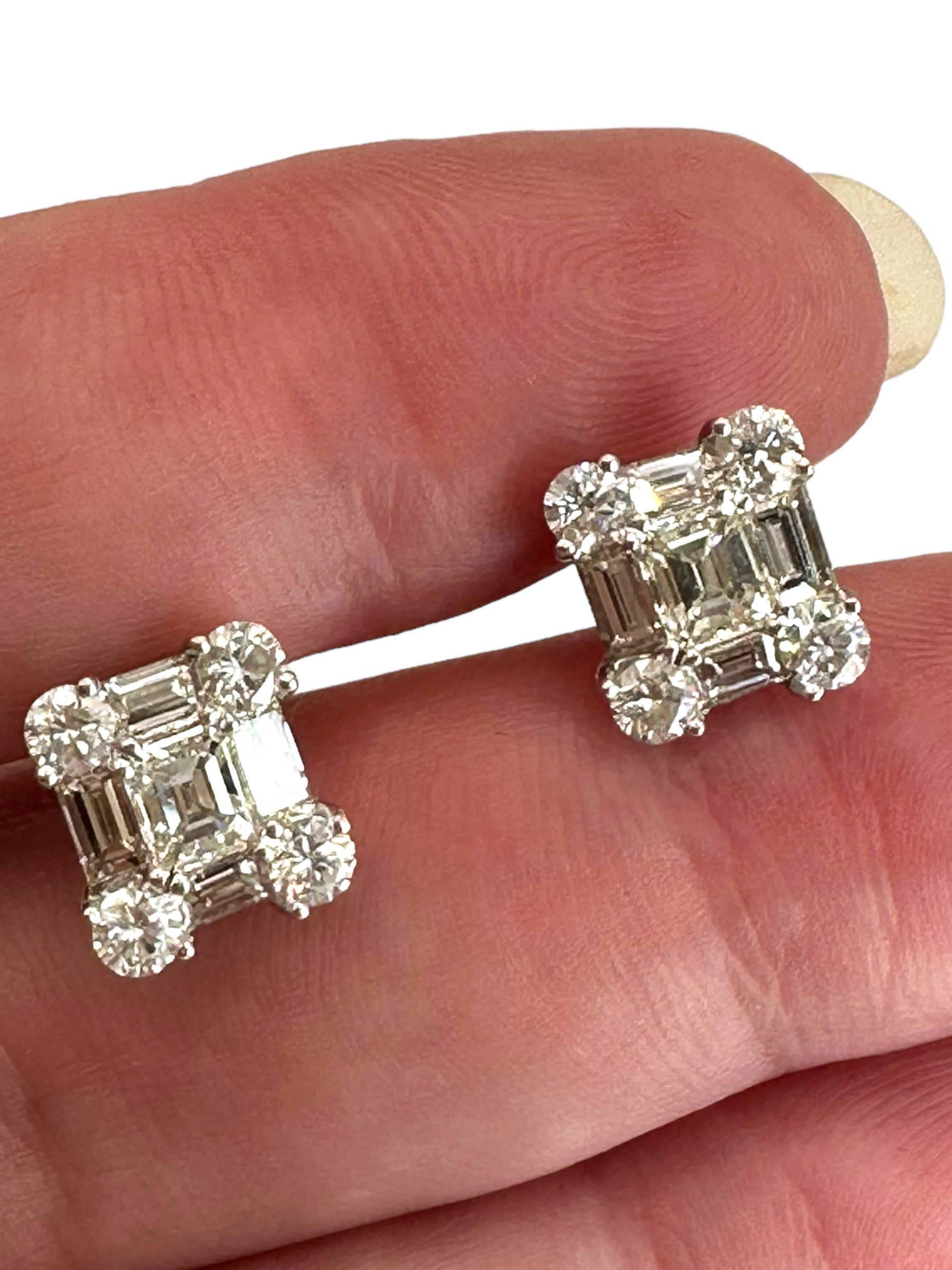 14k Rectangular Cluster Diamond Earrings