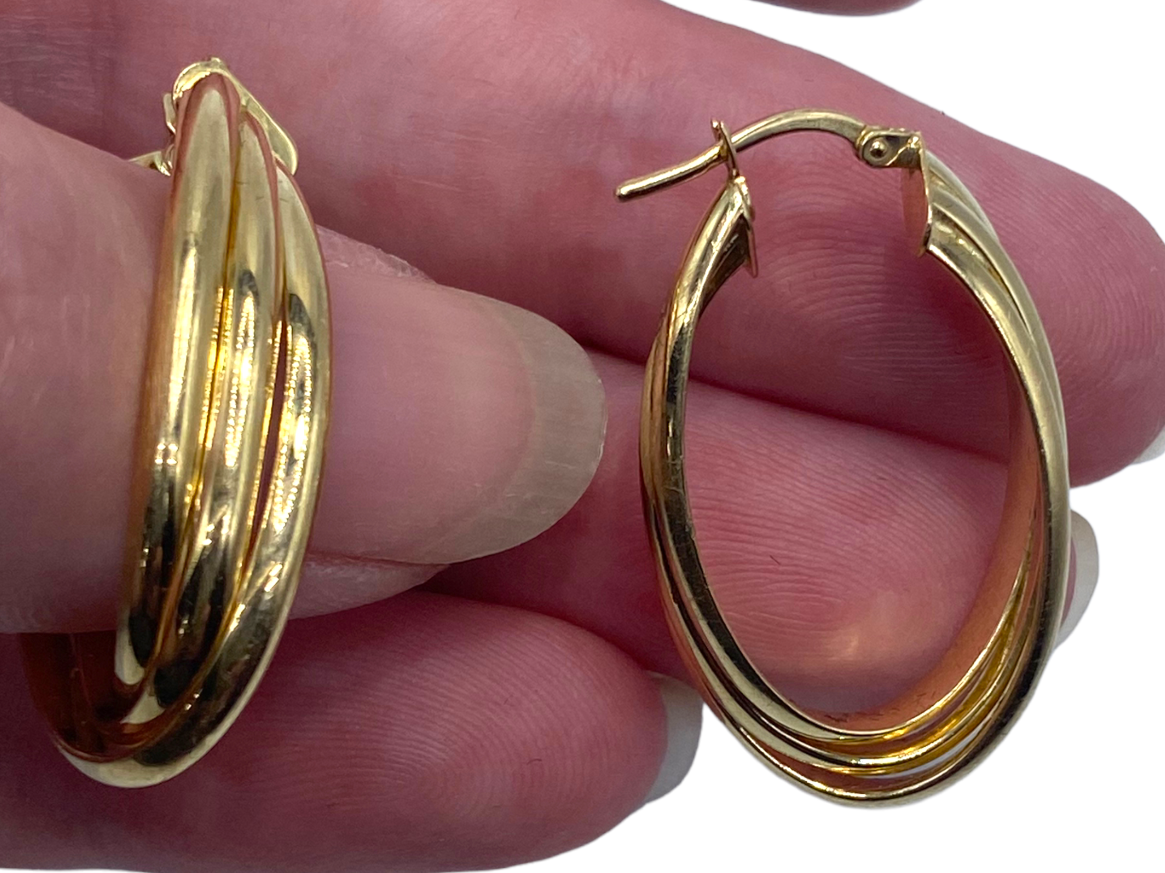 14k Oval Hoop Earrings