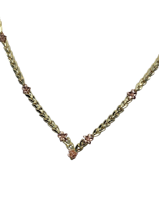 14k Two-Tone Flower Necklace