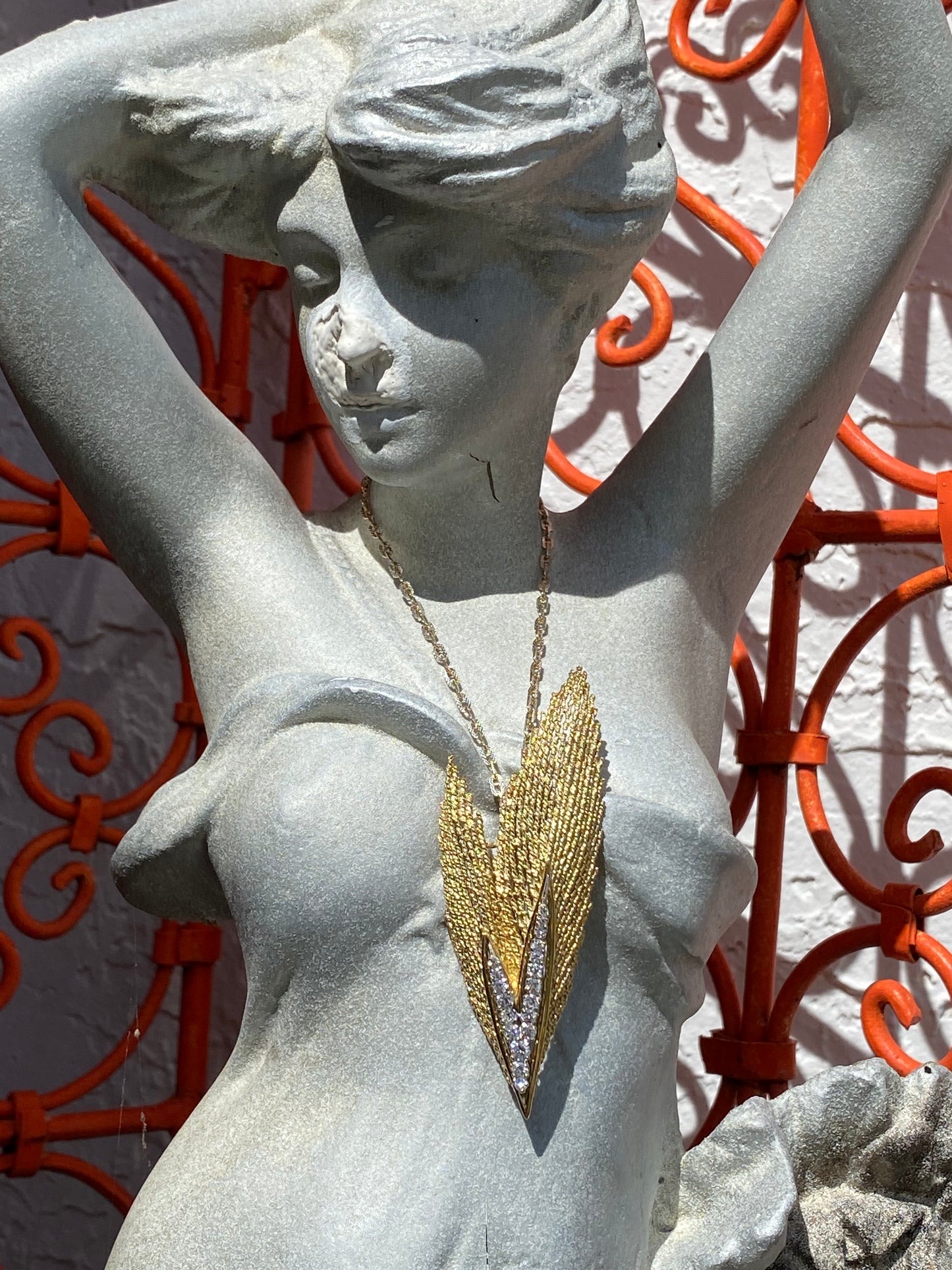 18k Platinum Diamond Hammerman Bros Brooch