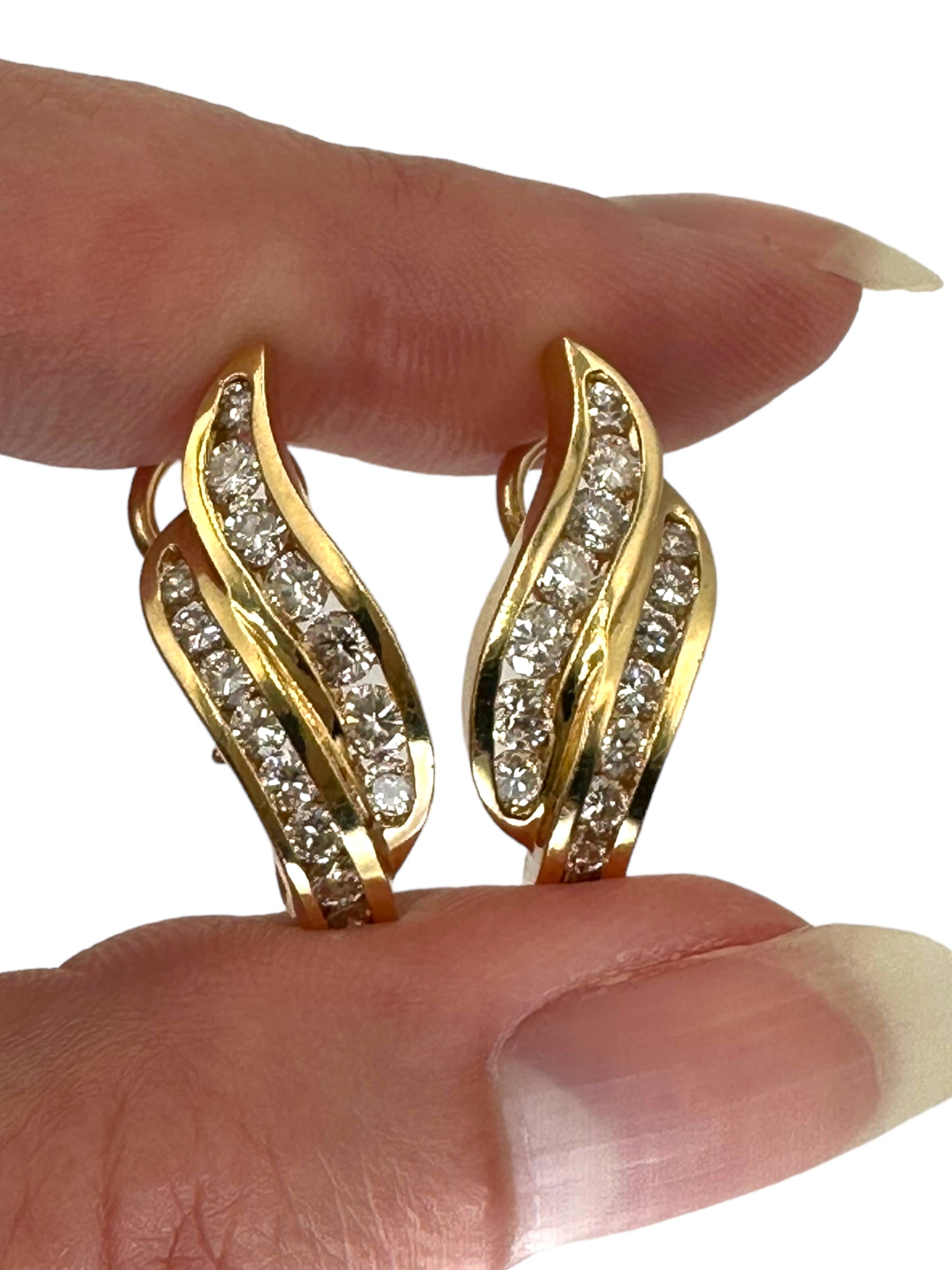 14k Diamond Wing Shaped Earrings