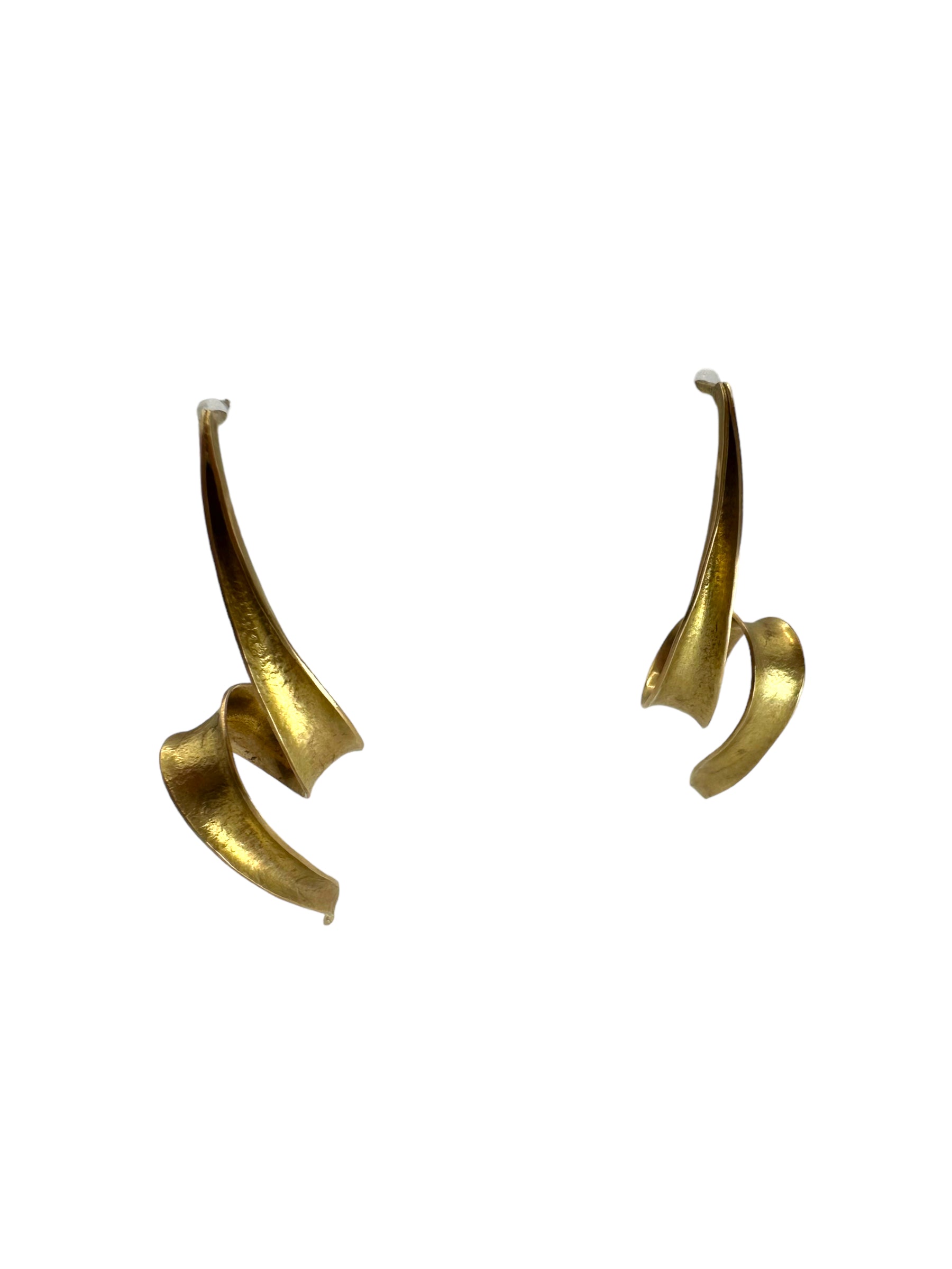 18k Swirly Dangle Earrings