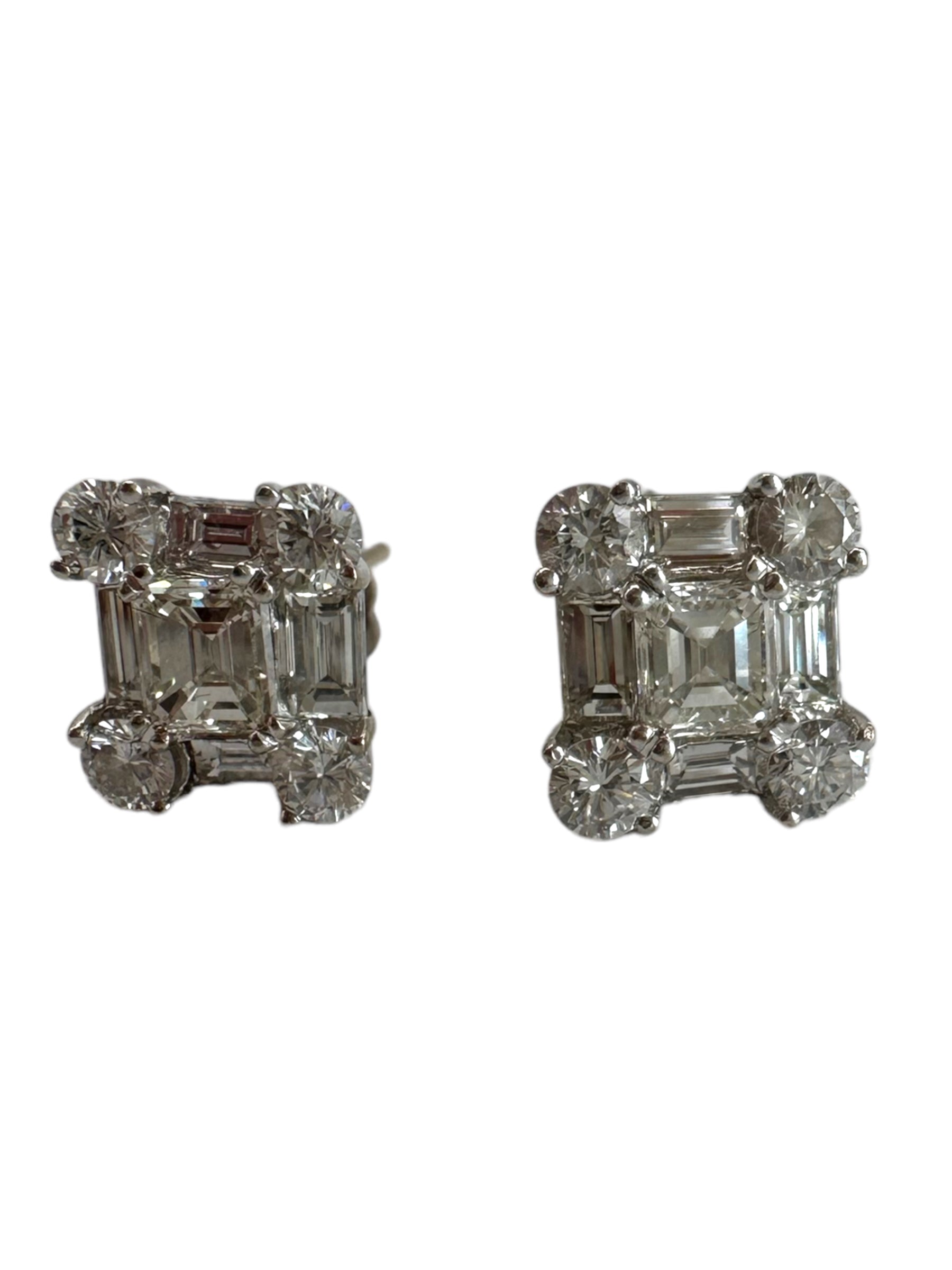 14k Rectangular Cluster Diamond Earrings