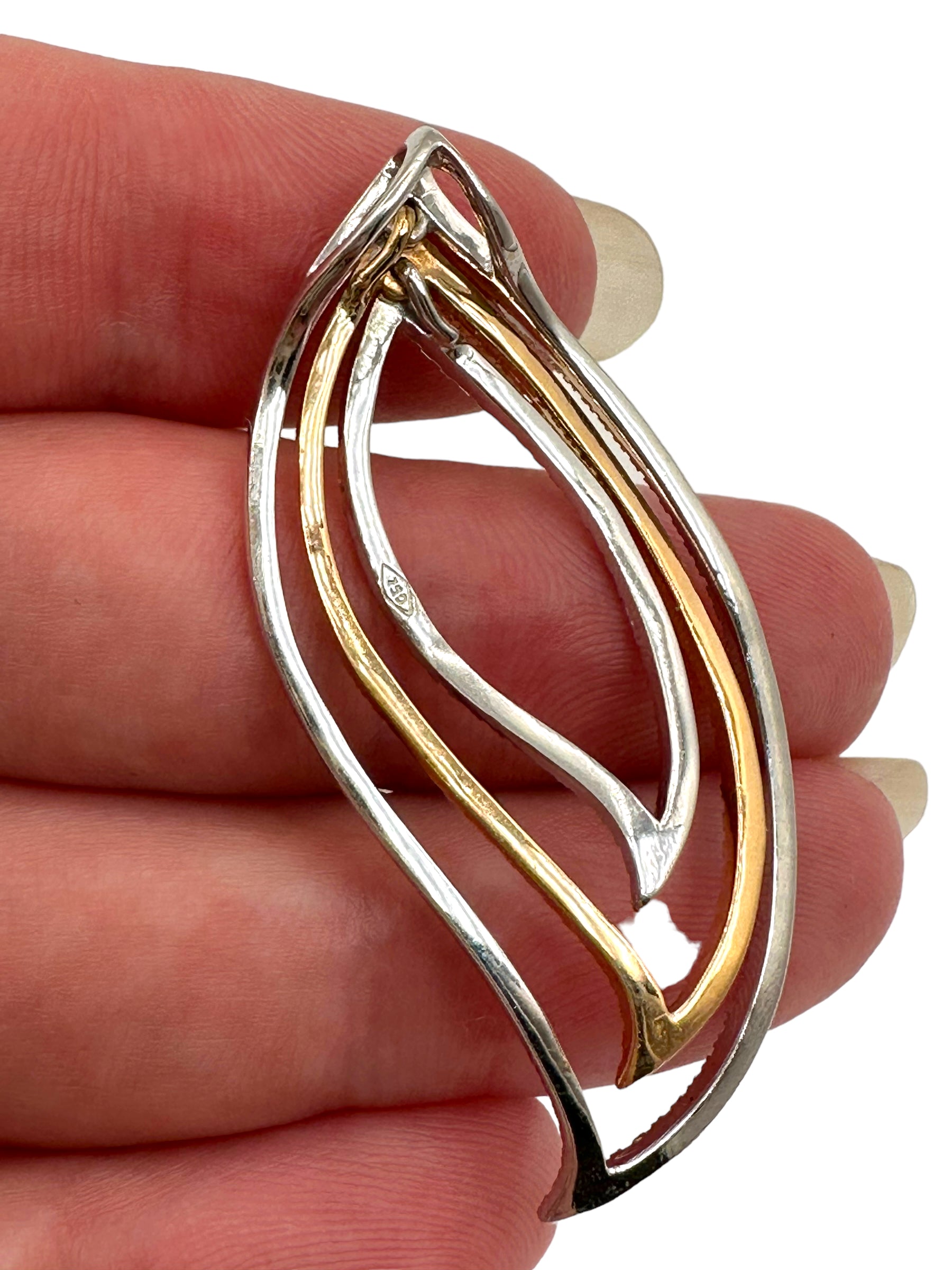 18k Two-tone Wavy Diamond Pendant