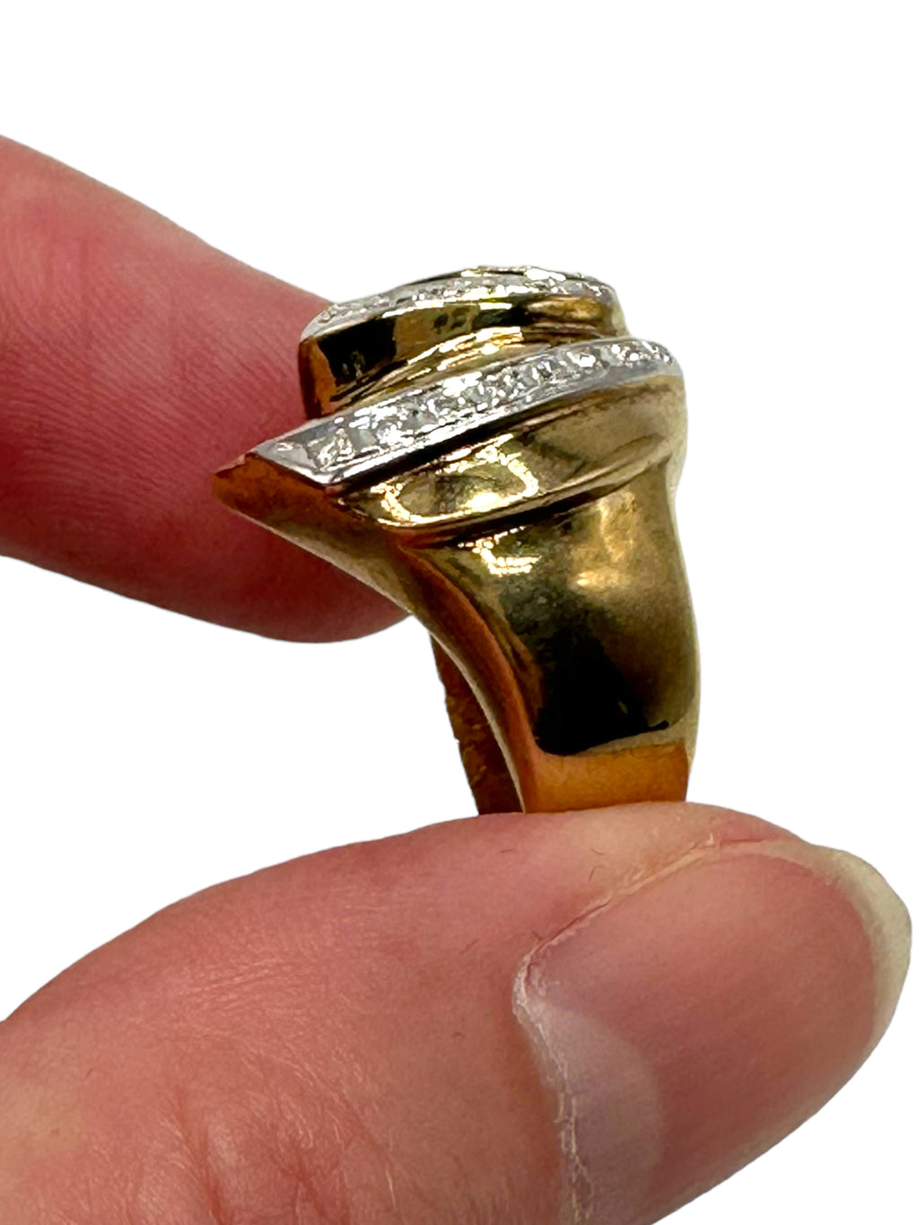 14k Diamond Wave Ring