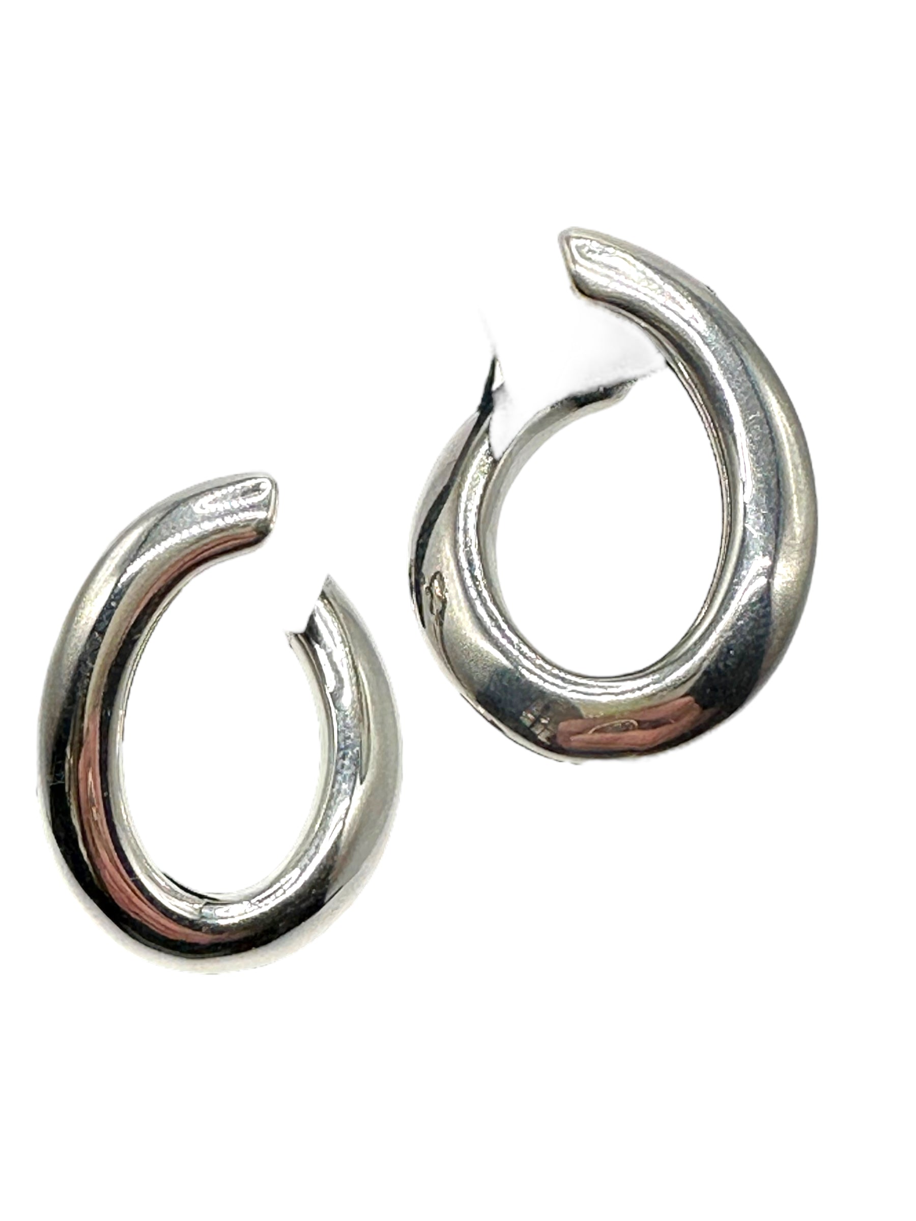 18k White Gold Offset Hoop Earrings