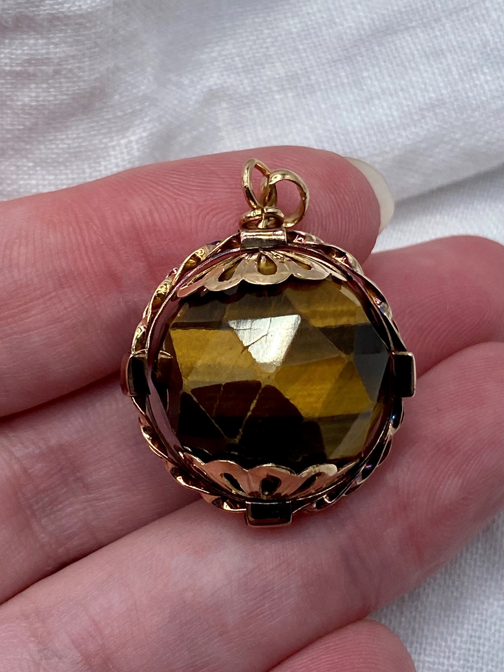 14k Rosy Gold Tigers Eye Pendant